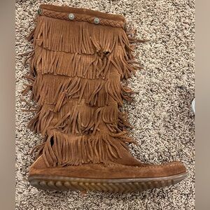 Minnetonka fringe boots